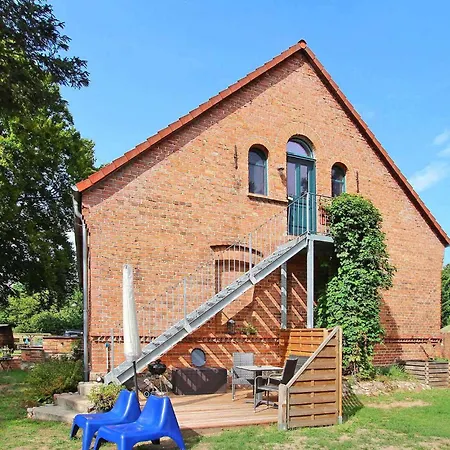 Holiday home Mirow Ot Starsow Schwarz